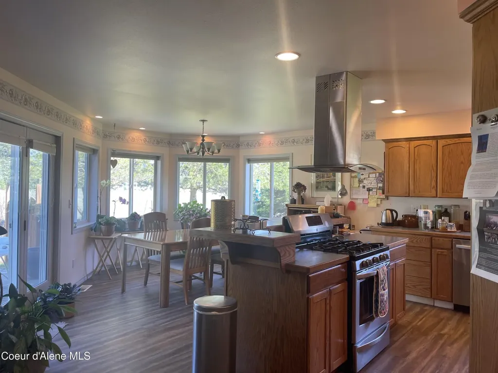 391 Blue Sky Road Bonners Ferry ID 83805