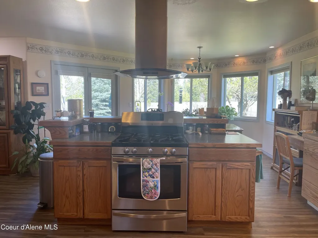 391 Blue Sky Road Bonners Ferry ID 83805