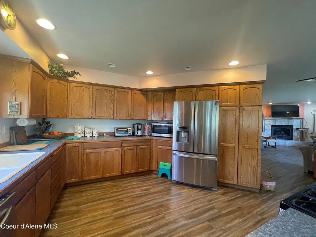 391 Blue Sky Road Bonners Ferry ID 83805