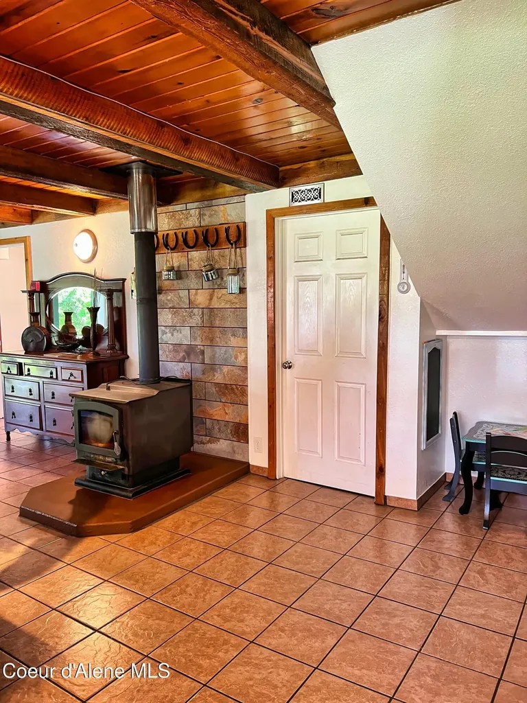 260 Rustic Lane Bonners Ferry ID 83805
