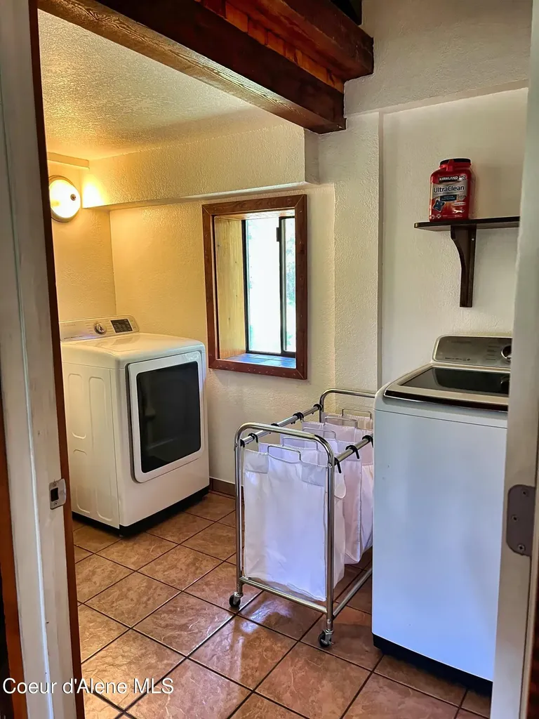 260 Rustic Lane Bonners Ferry ID 83805