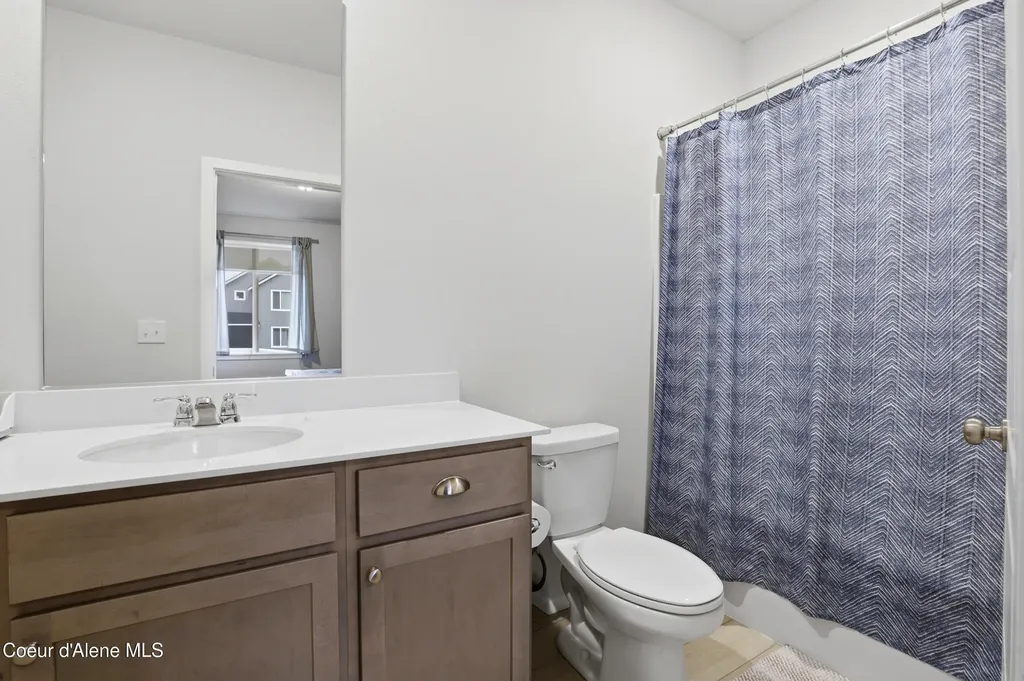 248 E Sandmyrtle Avenue Hayden ID 83835