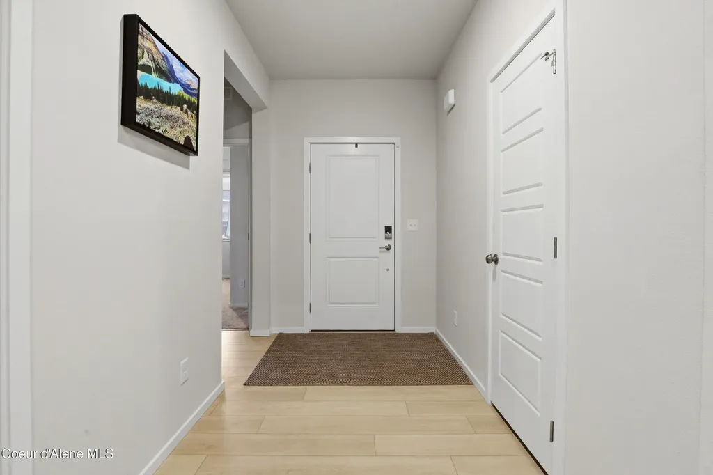 248 E Sandmyrtle Avenue Hayden ID 83835