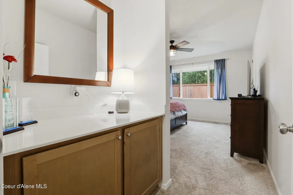 248 E Sandmyrtle Avenue Hayden ID 83835
