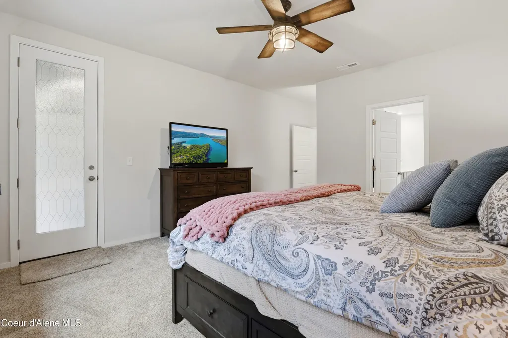 248 E Sandmyrtle Avenue Hayden ID 83835