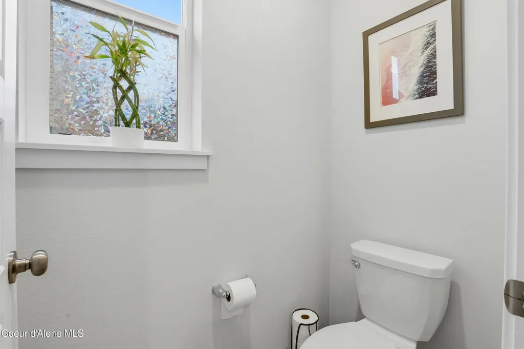 248 E Sandmyrtle Avenue Hayden ID 83835
