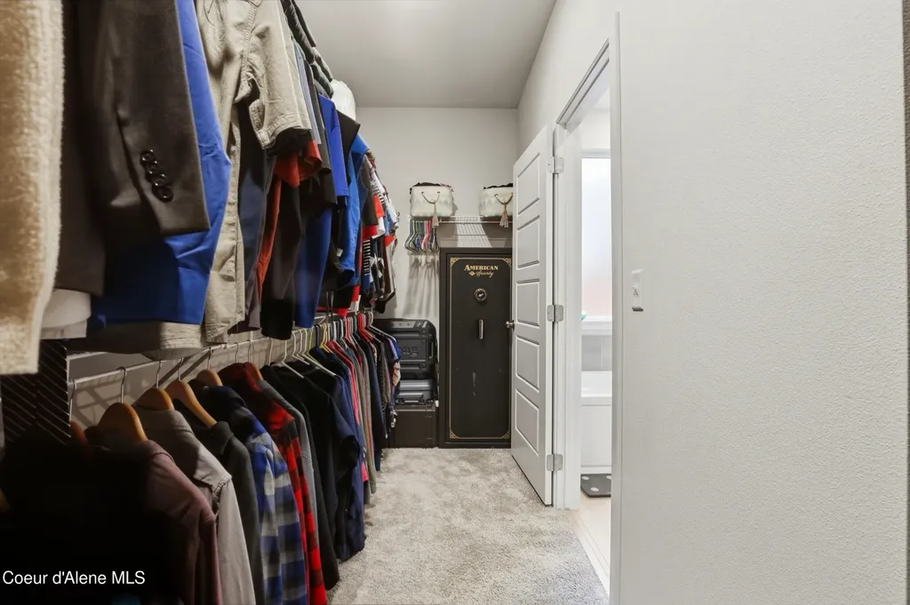 248 E Sandmyrtle Avenue Hayden ID 83835
