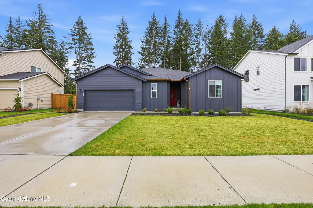 248 E Sandmyrtle Avenue Hayden ID 83835