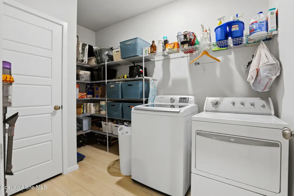 248 E Sandmyrtle Avenue Hayden ID 83835