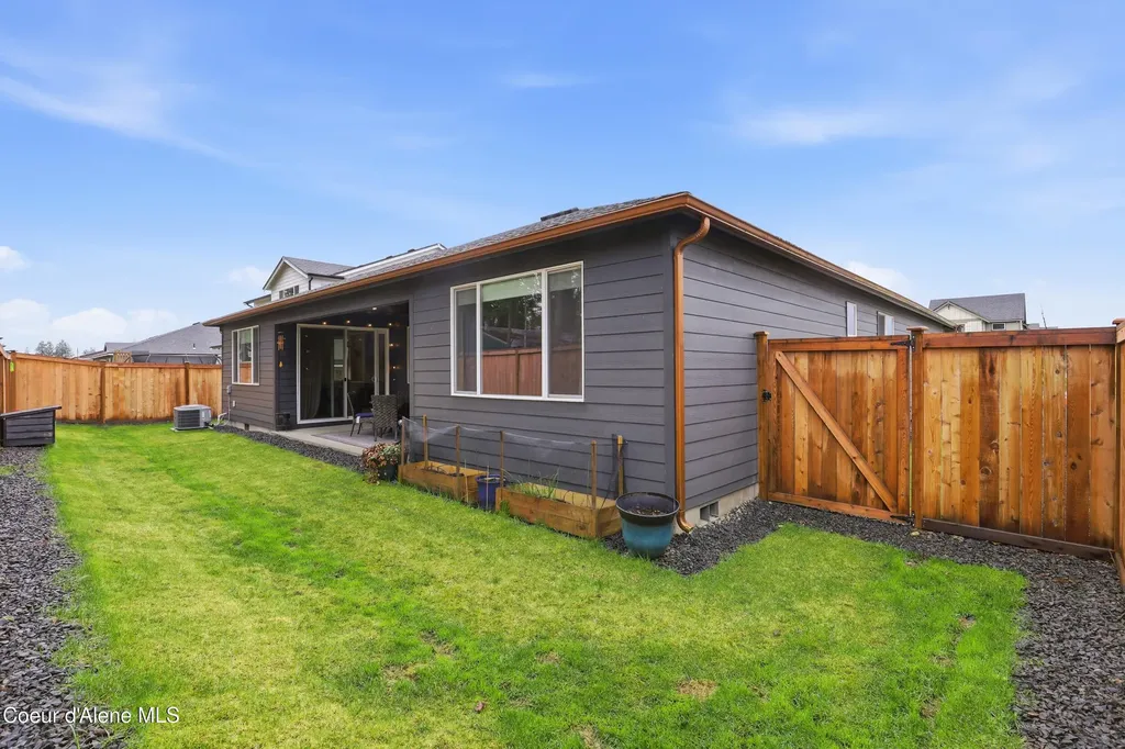 248 E Sandmyrtle Avenue Hayden ID 83835