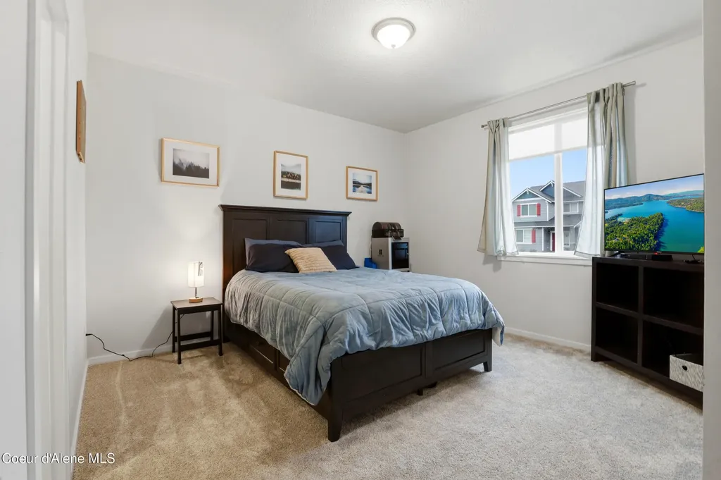 248 E Sandmyrtle Avenue Hayden ID 83835