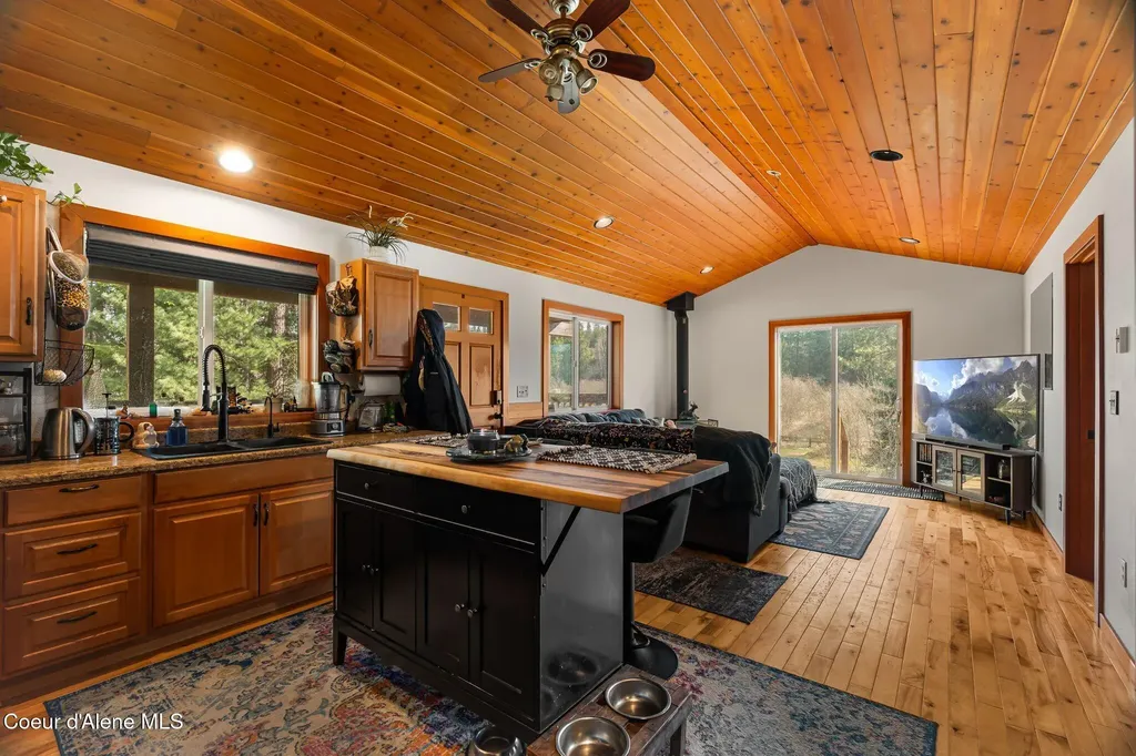 77 Fall Creek Road Naples ID 83847