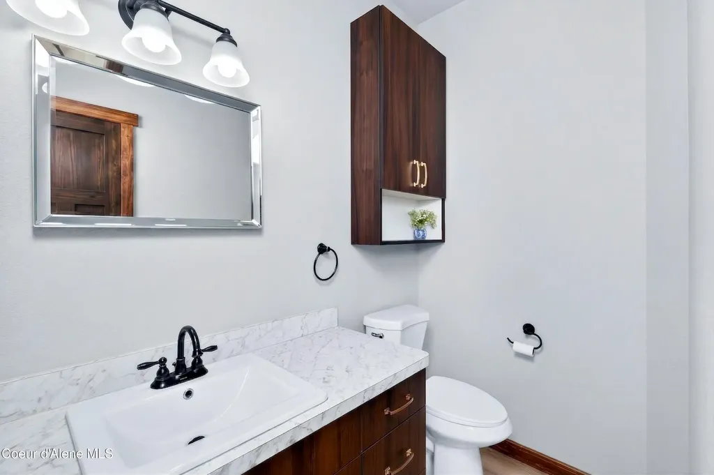 334 Hardy Loop Bonners Ferry ID 83805