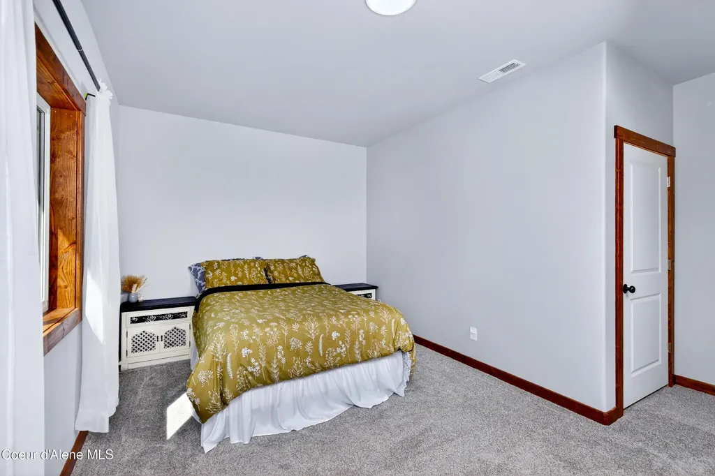334 Hardy Loop Bonners Ferry ID 83805