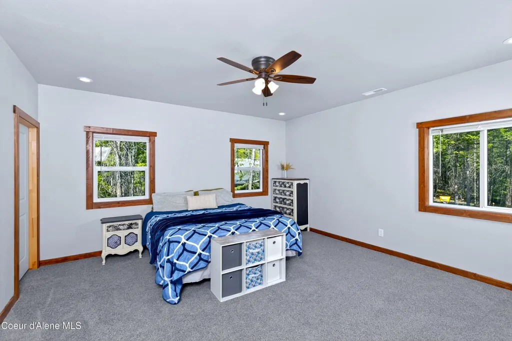 334 Hardy Loop Bonners Ferry ID 83805