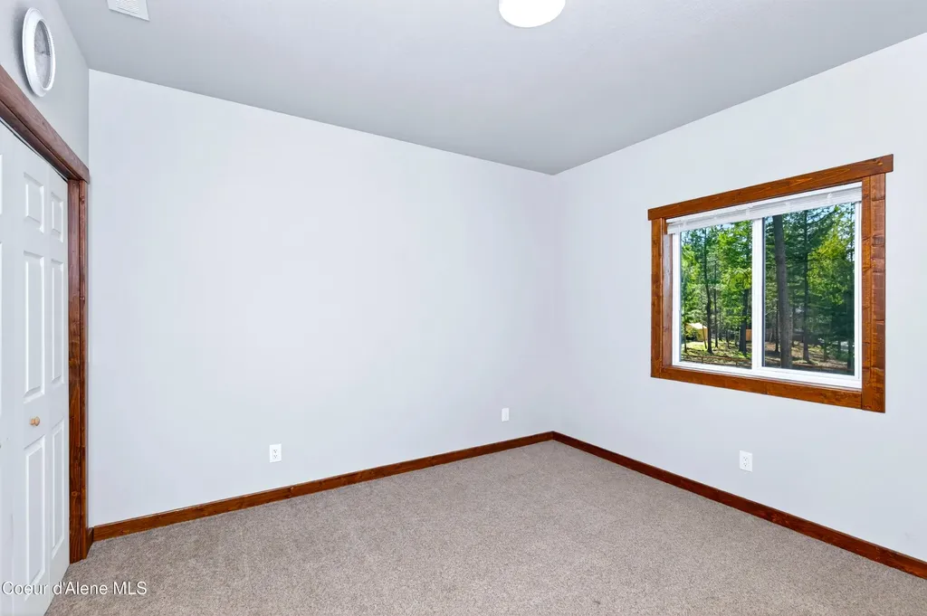 334 Hardy Loop Bonners Ferry ID 83805