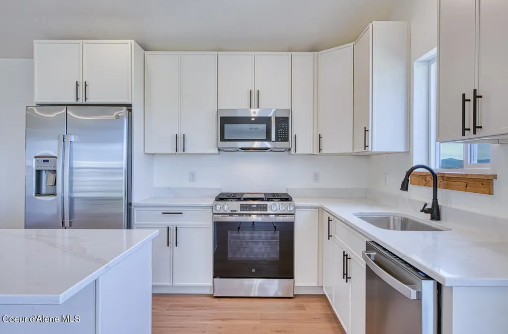 3606 N Blaze Lp Post Falls ID 83854