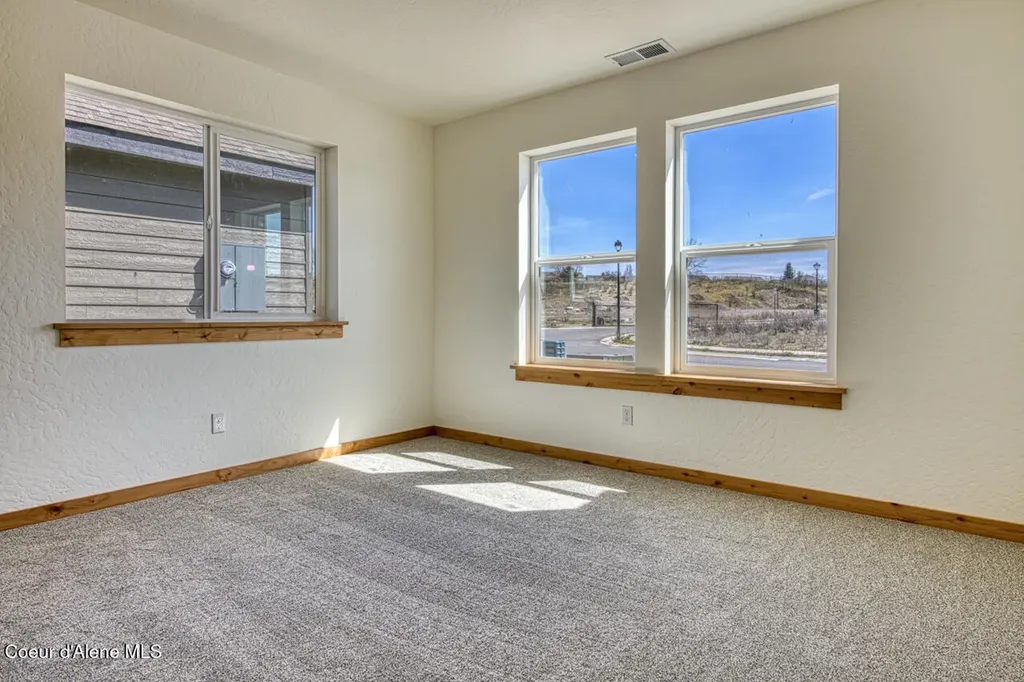 3606 N Blaze Lp Post Falls ID 83854