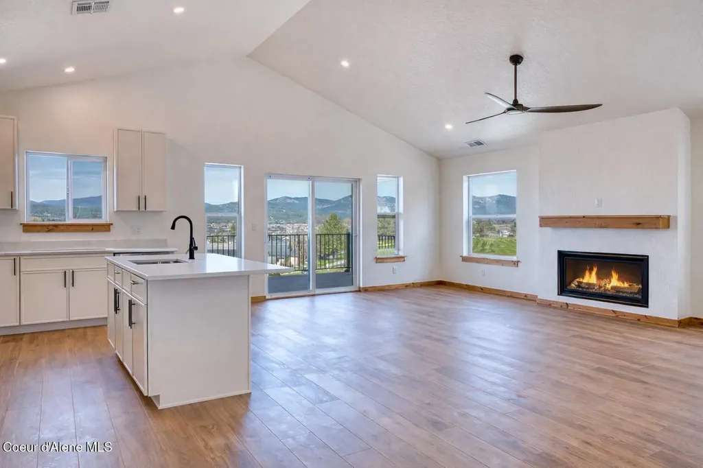 3606 N Blaze Lp Post Falls ID 83854