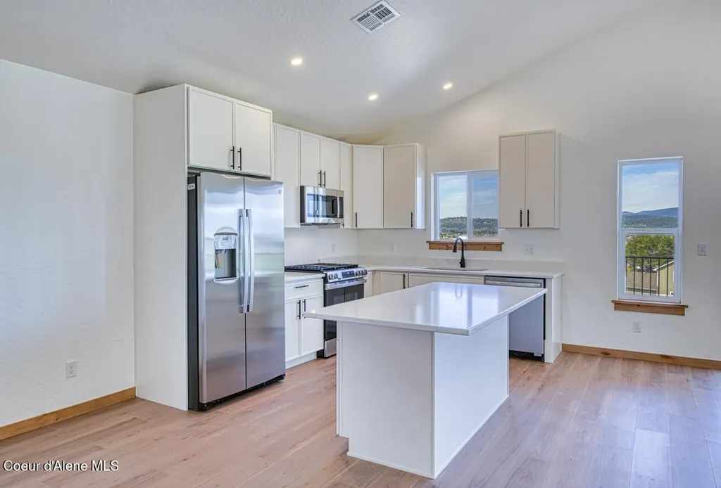 3606 N Blaze Lp Post Falls ID 83854