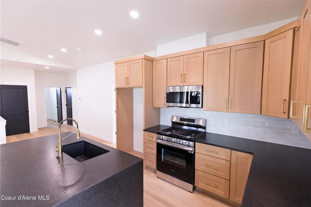 677 W Rory Avenue Post Falls ID 83854
