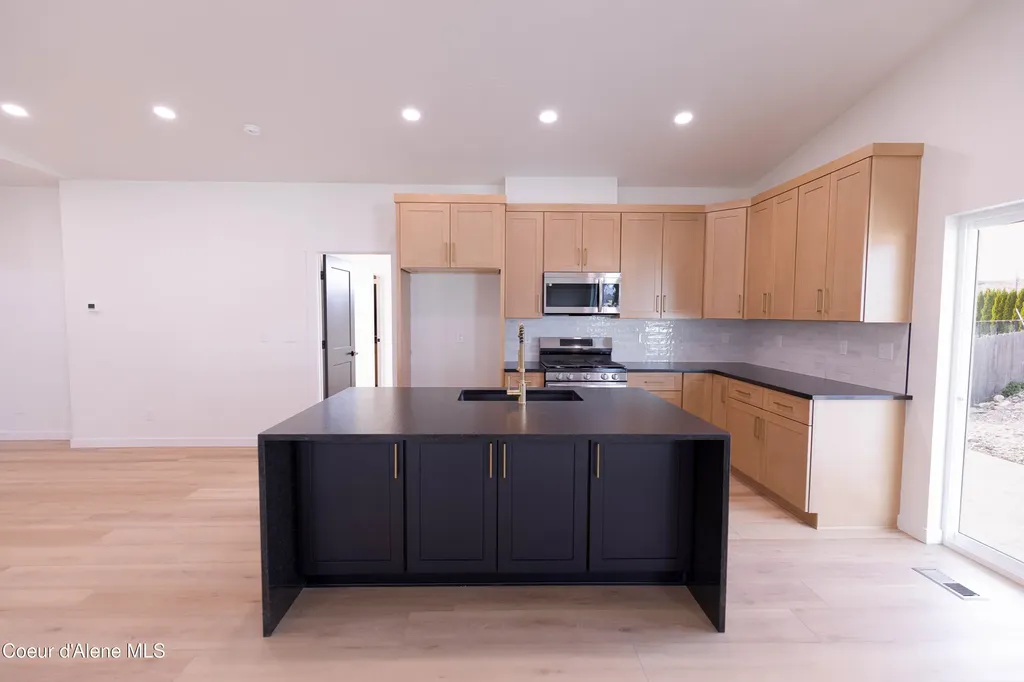 677 W Rory Avenue Post Falls ID 83854