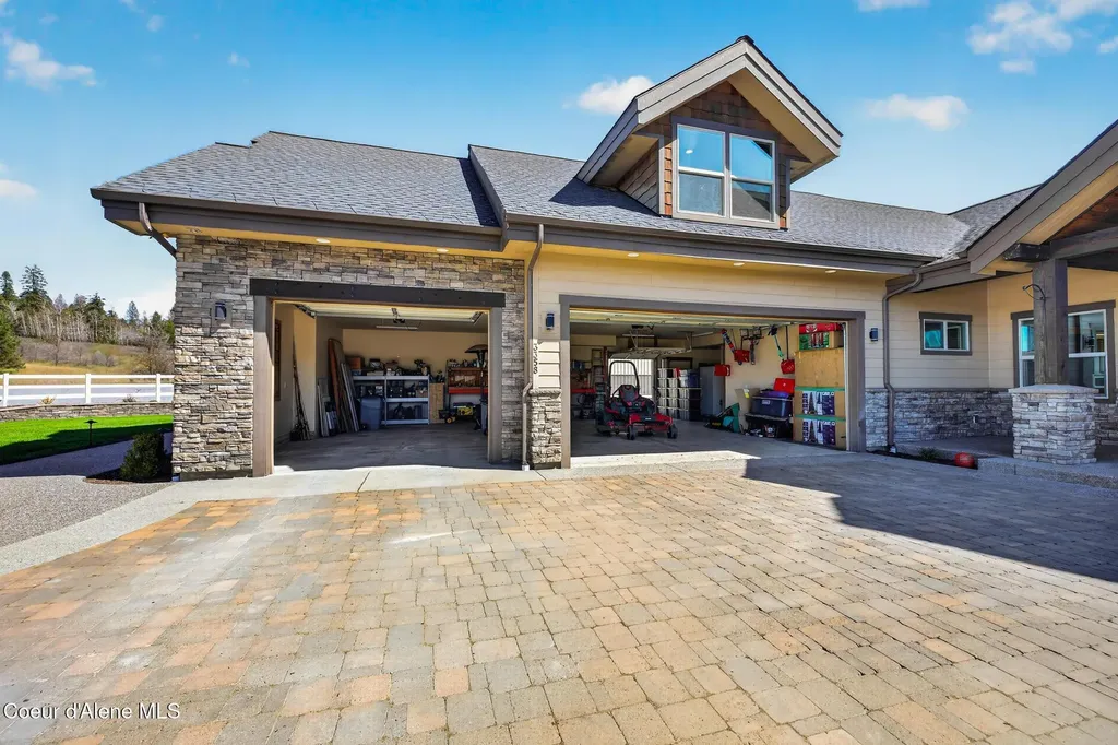 3358 E Leebowe Court Hayden ID 83835