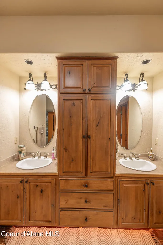 289 Fairway Drive Priest Lake ID 83856