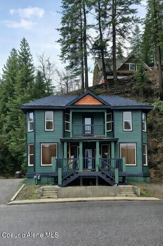 118 River Street Wallace ID 83873