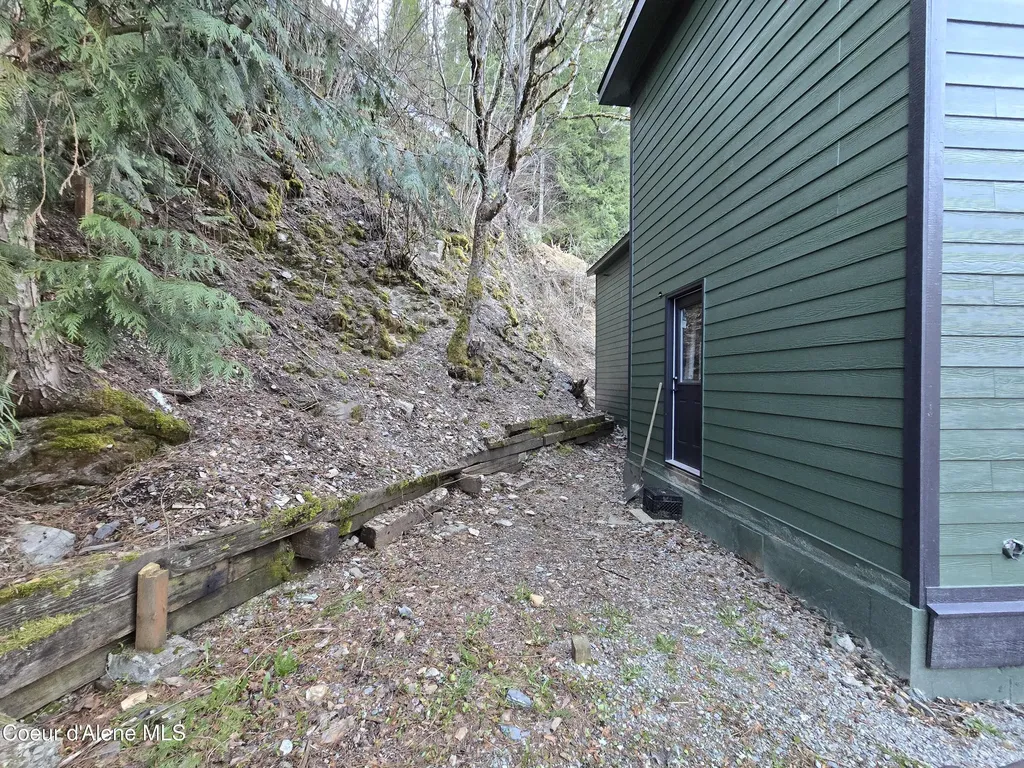 118 River Street Wallace ID 83873