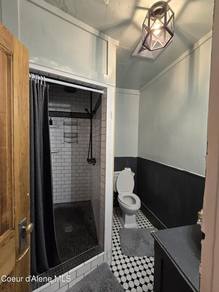 118 River Street Wallace ID 83873