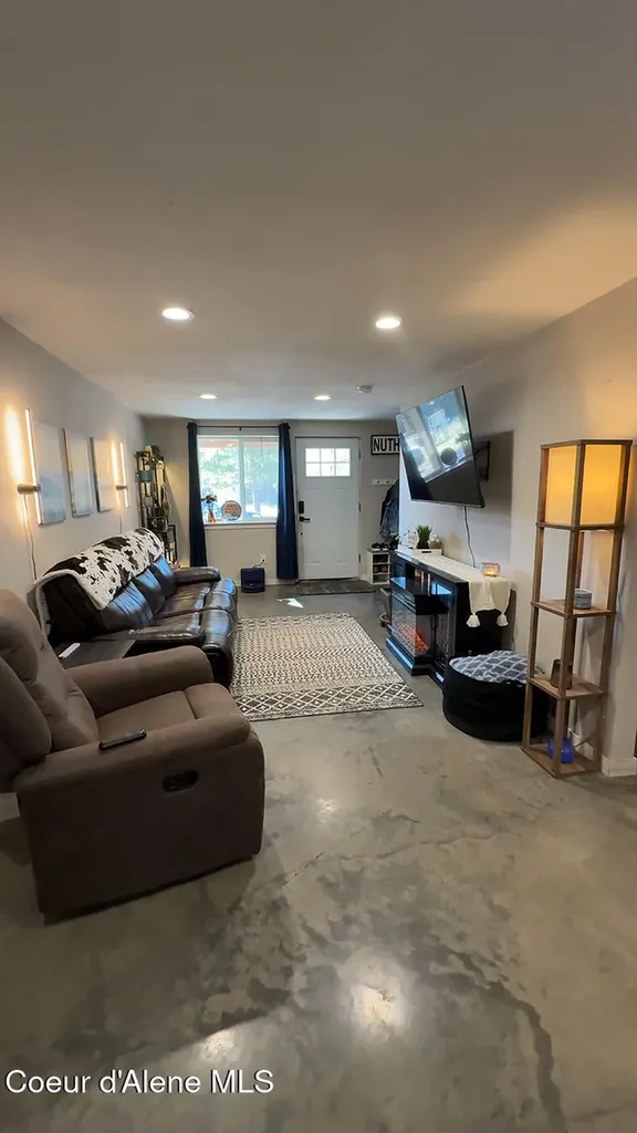 365 Jacks Place Oldtown ID 83822