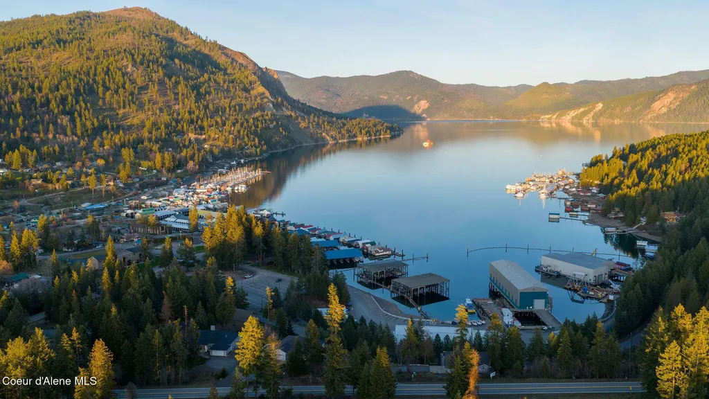 17930 Idaho 54 Bayview ID 83803