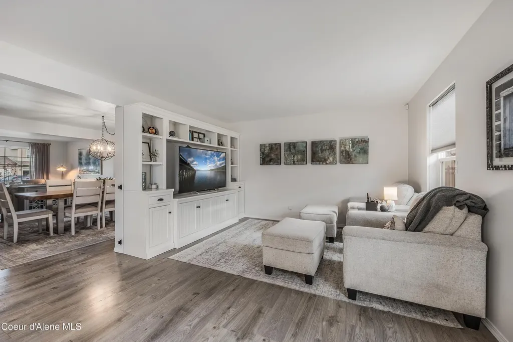 2033 N Bunting Lane Post Falls ID 83854