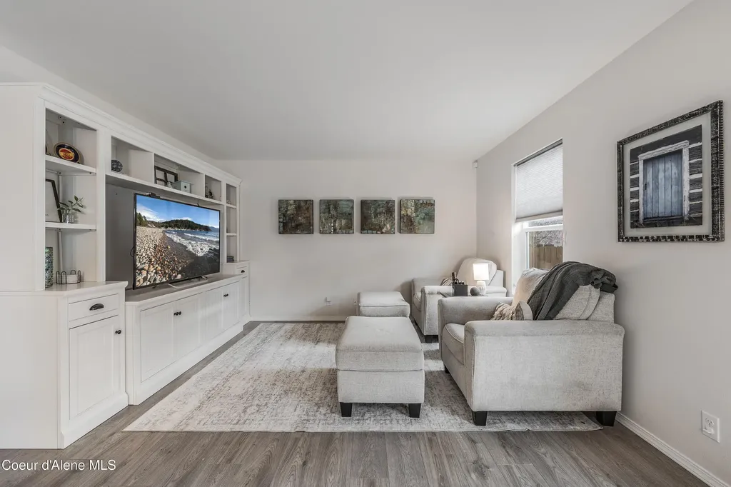 2033 N Bunting Lane Post Falls ID 83854