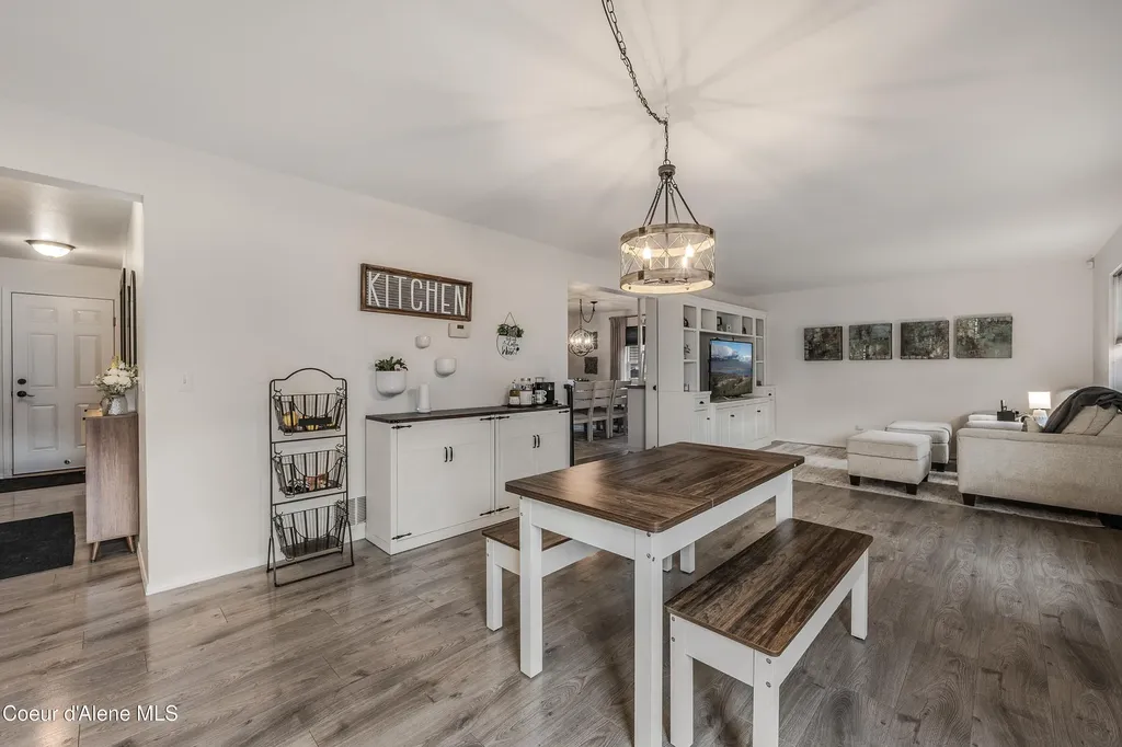 2033 N Bunting Lane Post Falls ID 83854