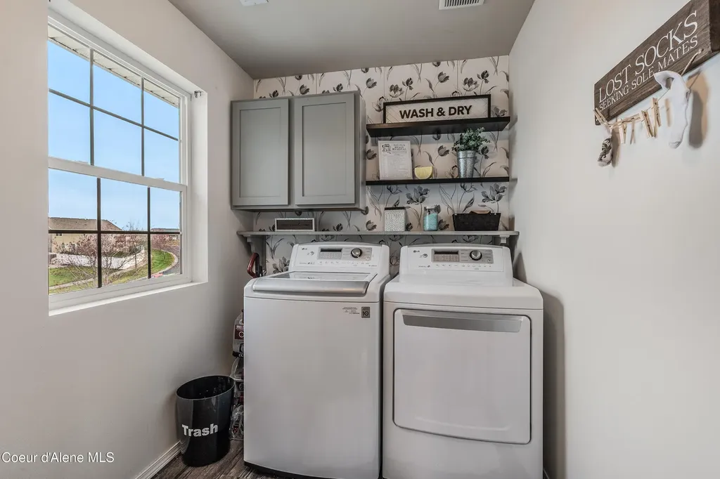 2033 N Bunting Lane Post Falls ID 83854