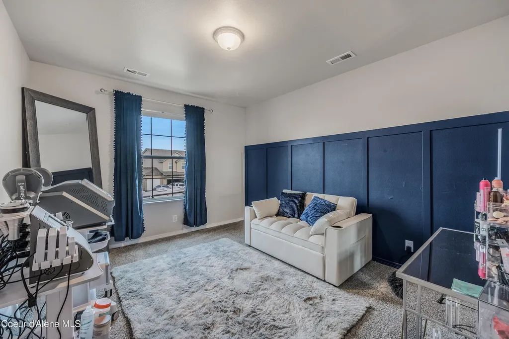 2033 N Bunting Lane Post Falls ID 83854