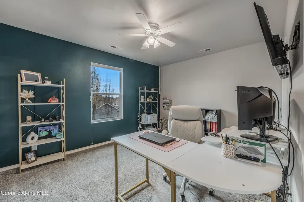 2033 N Bunting Lane Post Falls ID 83854
