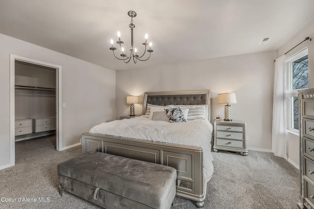 2033 N Bunting Lane Post Falls ID 83854