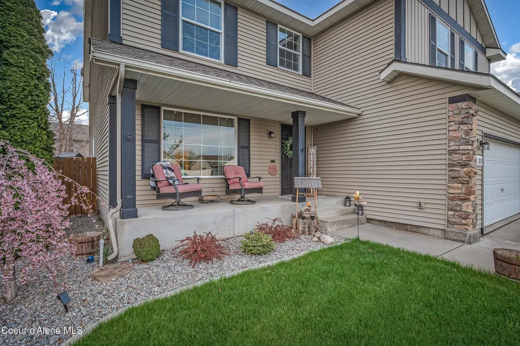 2033 N Bunting Lane Post Falls ID 83854