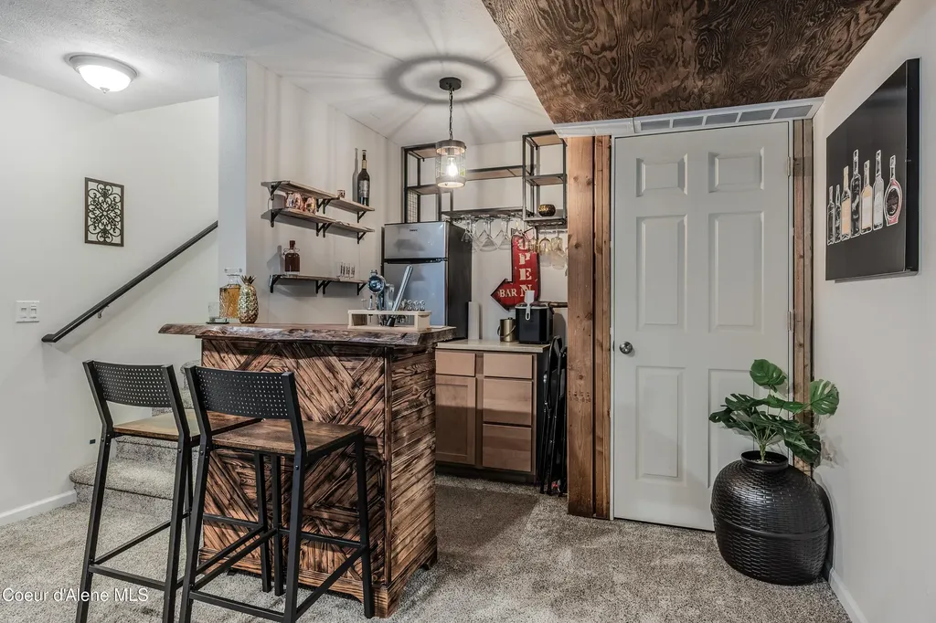 2033 N Bunting Lane Post Falls ID 83854