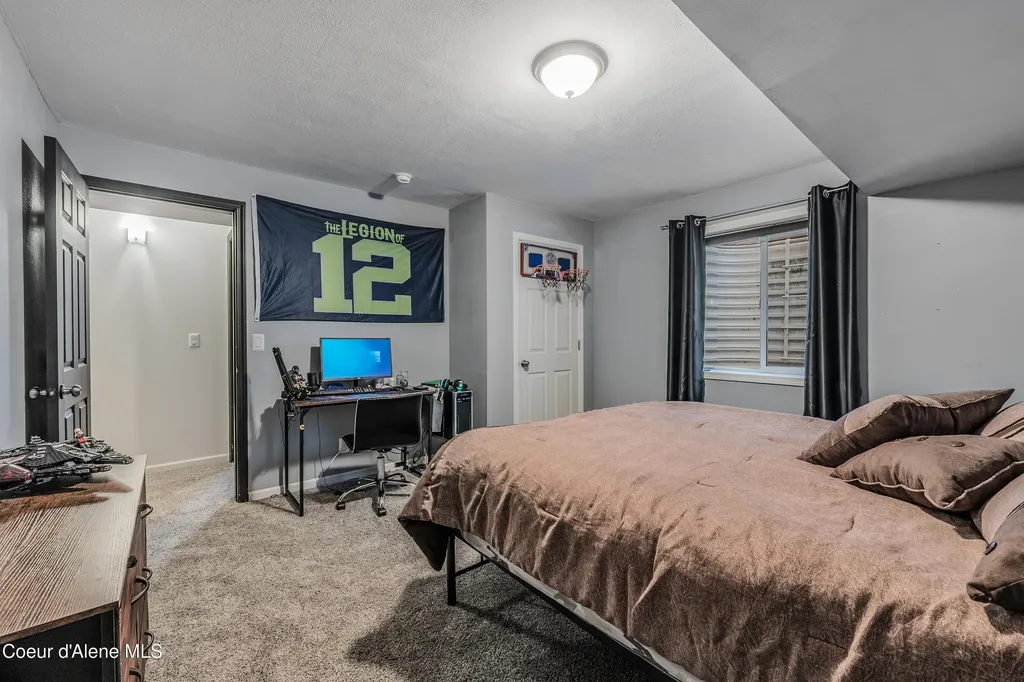 2033 N Bunting Lane Post Falls ID 83854