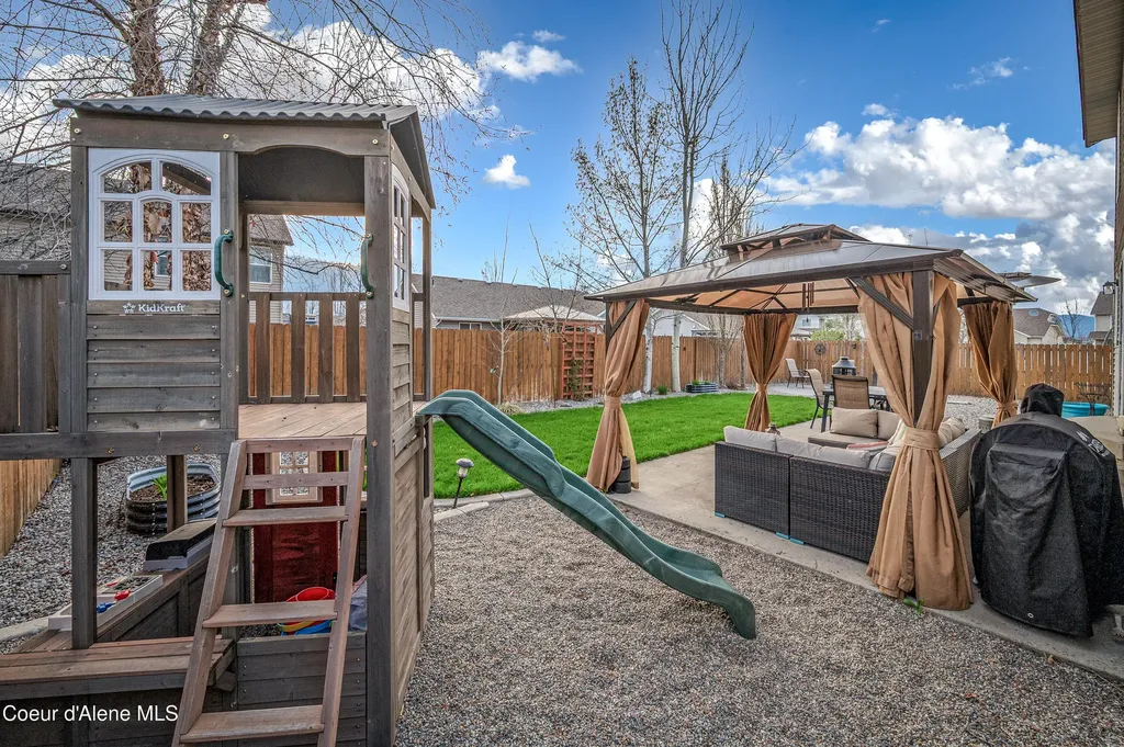 2033 N Bunting Lane Post Falls ID 83854