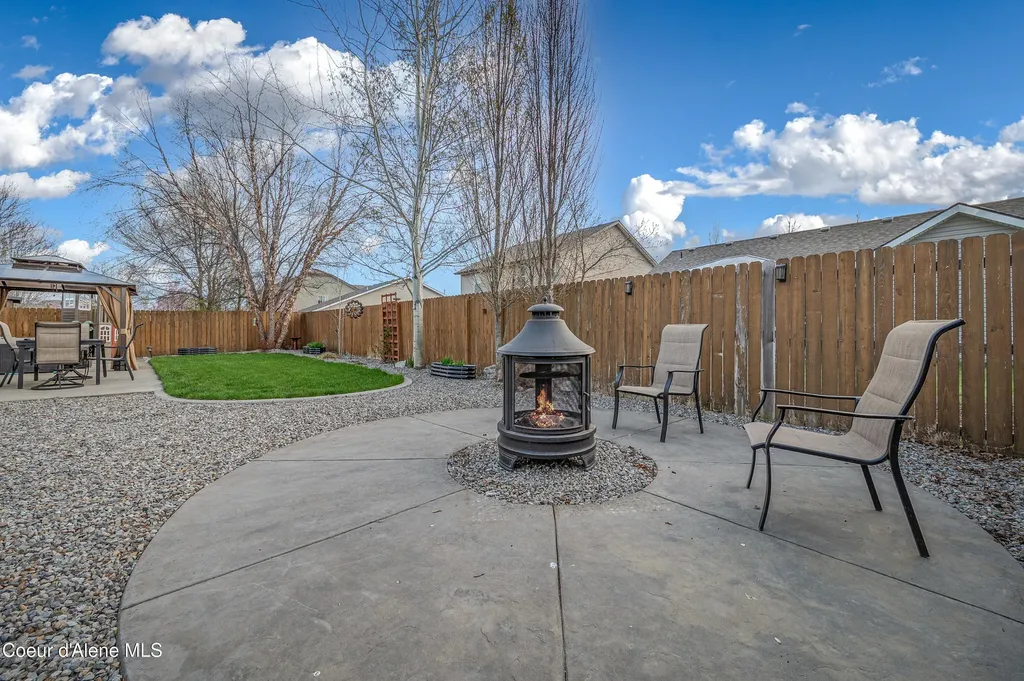 2033 N Bunting Lane Post Falls ID 83854