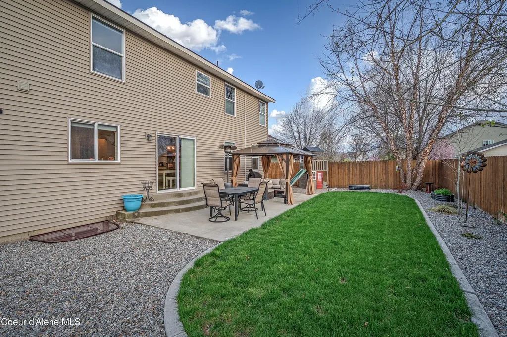 2033 N Bunting Lane Post Falls ID 83854