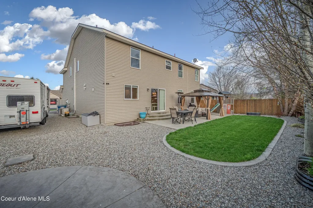 2033 N Bunting Lane Post Falls ID 83854