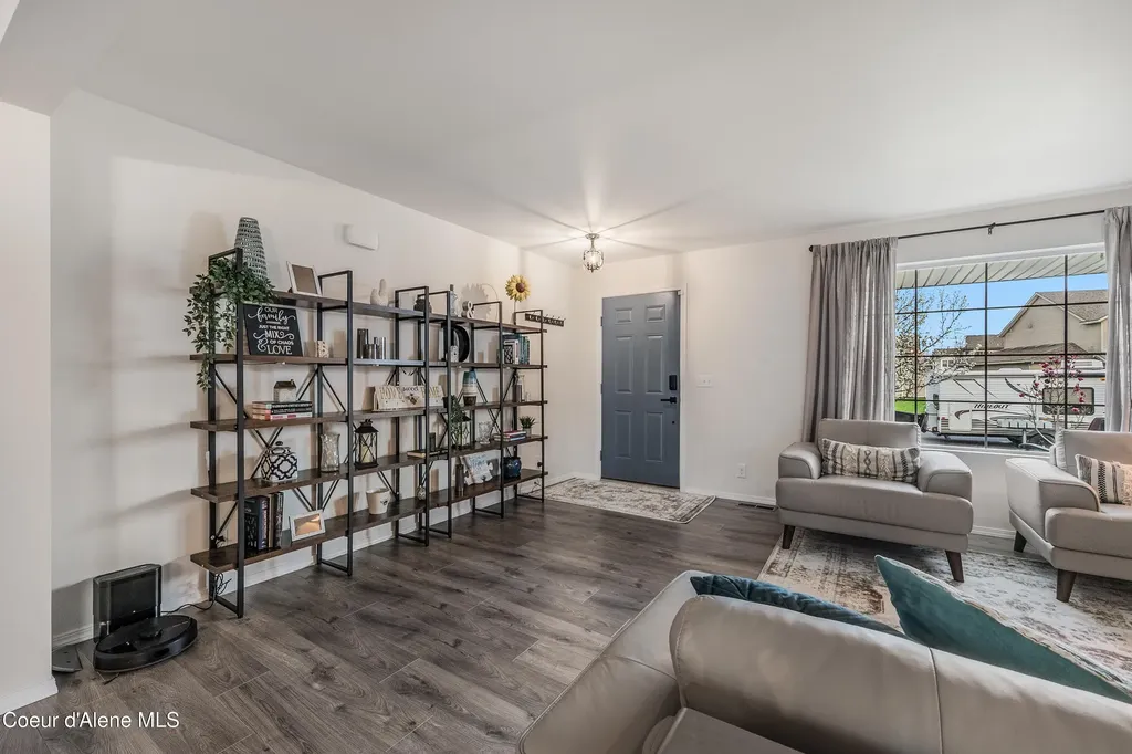 2033 N Bunting Lane Post Falls ID 83854
