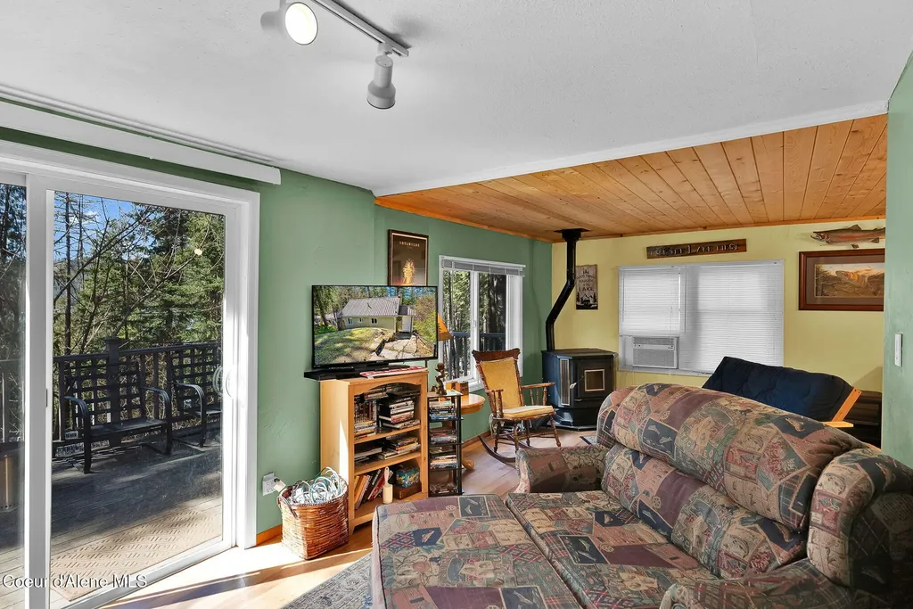 51 Rocky Point Upper Road Plummer ID 83851