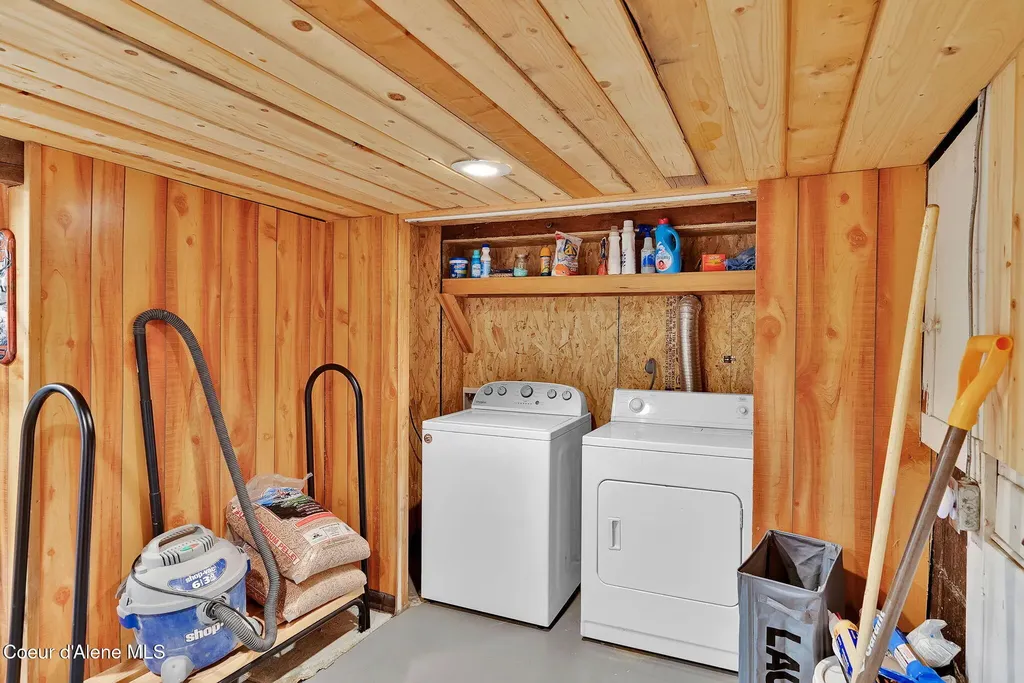51 Rocky Point Upper Road Plummer ID 83851